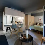 Stylish Accommodation Near Salvador Metro Station